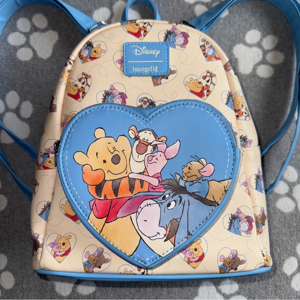 Loungefly Disney Winnie The Pooh Hugs Mini Backpack Heart Pocket